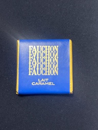 CHOCOLATE SQUARE MILK ECUADO